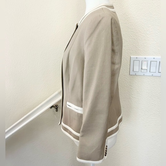 NWT Pendleton Jacket Womens Size 10 White & Tan Button Down Business Blazer - Picture 4 of 10